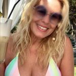 Parisienne de 48 ans cherche gentleman pour sexe et plus