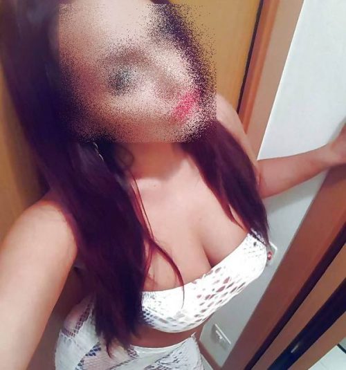 Nouvelle annonce : une stagiaire timide disponible pour sexe à Lille